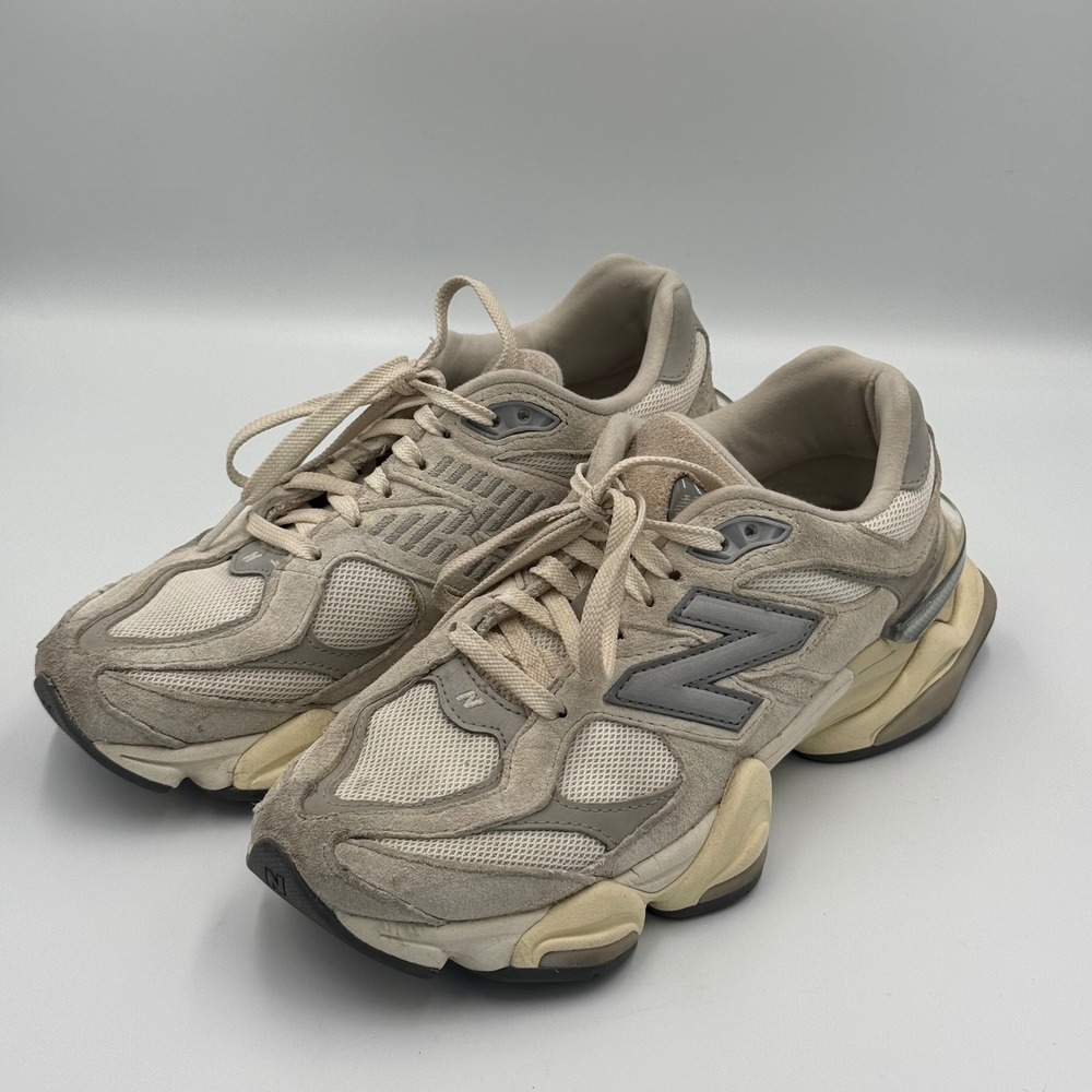New Balance Sea Salt 9060 Sneakers Size 8 NO BOX